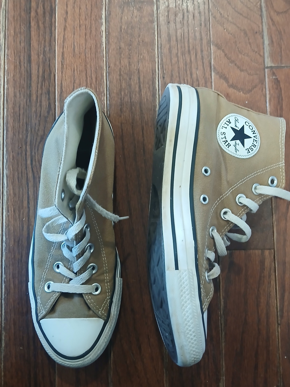 Converse High Top Sneakers in Tan Canvas with White Accents Sz 5.5 Men 7.5 Women